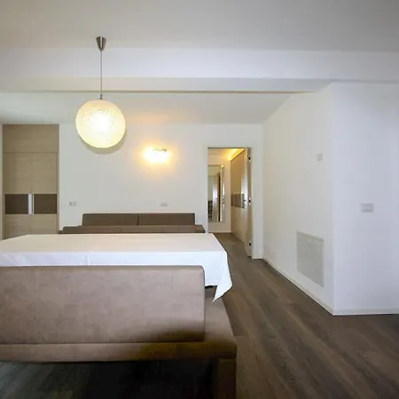 Pera Ciaslat Apartmán *